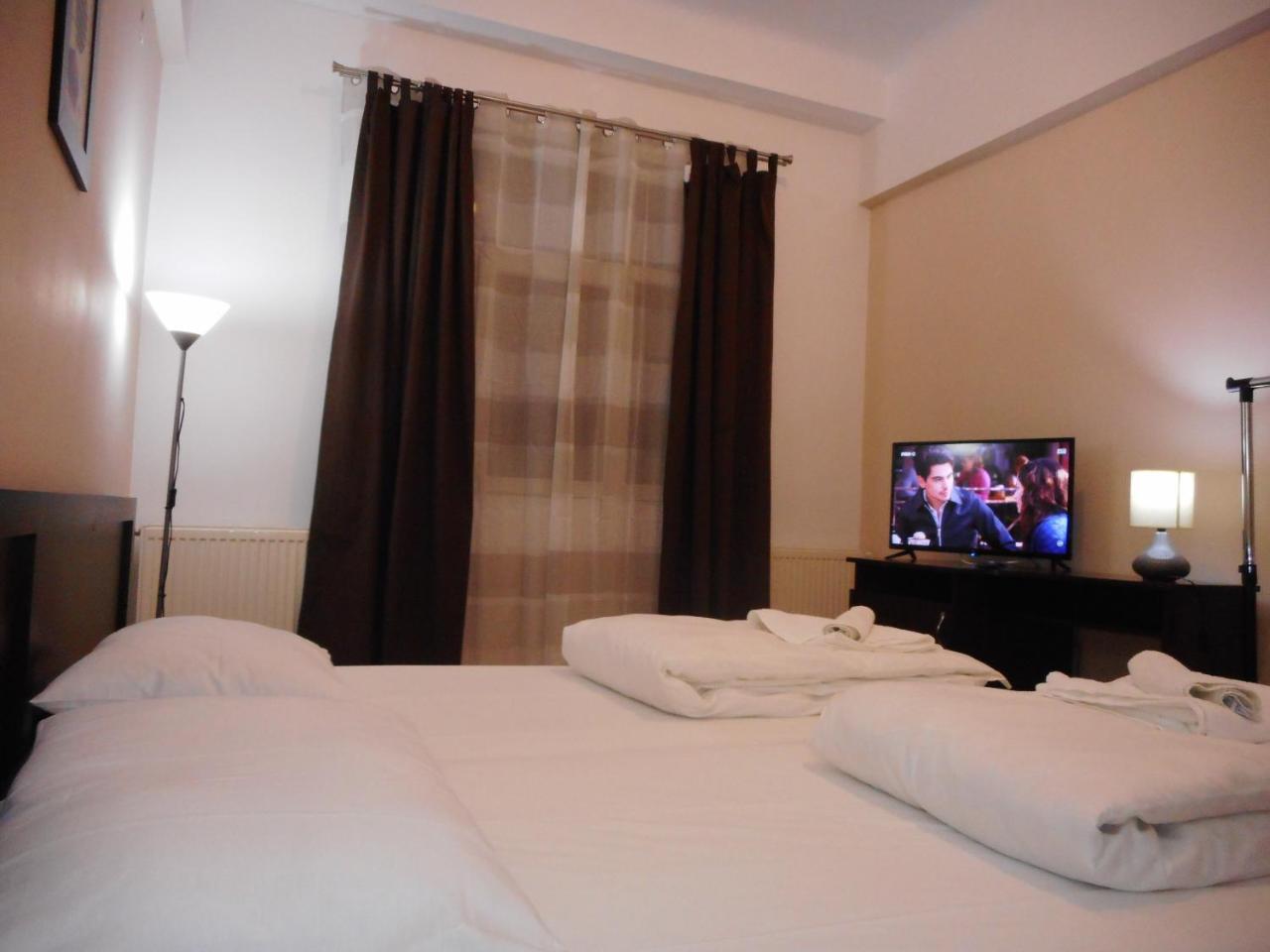Hotel Holiday Victoria Victoria  Esterno foto